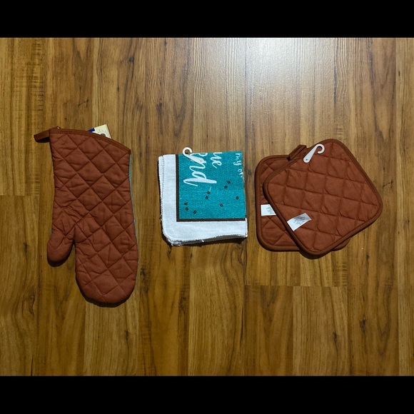 Home Collection 5 Piece Oven Mitt Pot Holders Dish Cloths Kitchen Bundle (New) - Picture 3 of 13